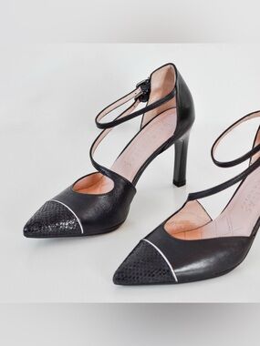 HISPANITAS| black leather two strap heels | size 42